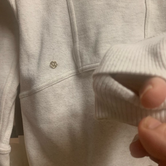 Lululemon Radiant Hooded Zippered Jacket Long Sleeves In Cream Or Oatmeal Color - Picture 12 of 16